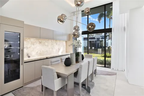 $7,500,000 | 2311 Southwest 108th Terrace, Davie, FL 33324