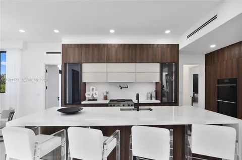 $7,500,000 | 2311 Southwest 108th Terrace, Davie, FL 33324