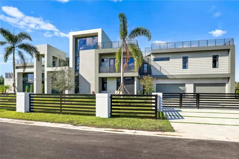 $7,500,000 | 2311 Southwest 108th Terrace, Davie, FL 33324