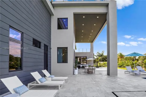 $7,500,000 | 2311 Southwest 108th Terrace, Davie, FL 33324