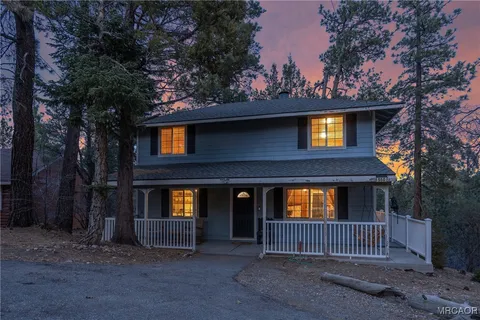 $598,500 | 550 Villa Grove Avenue, Big Bear City, CA 92314