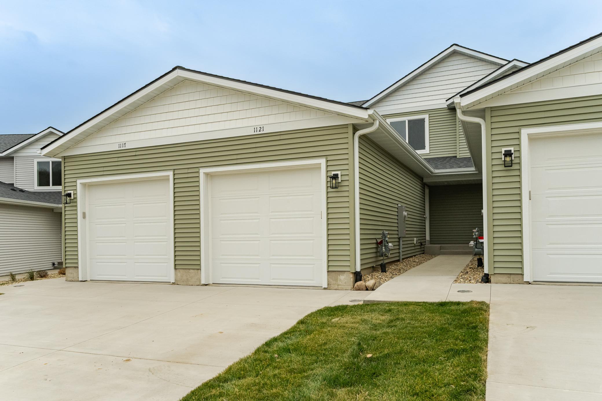 1121 Century Village Lane Northeast Rochester, MN 55906 - Photo 4 of 25