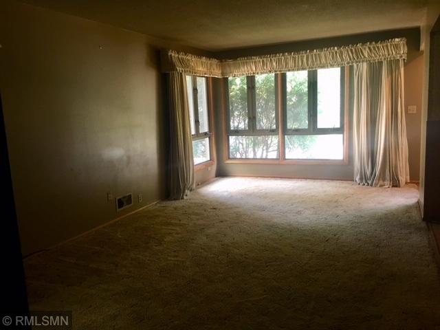 2343 11th Avenue Northwest Rochester, MN 55901 - Photo 5 of 21 Gallery Image 5