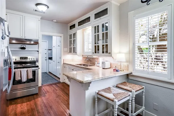 $2,250 | 3144 Wabash Avenue, Fort Worth, TX 76109