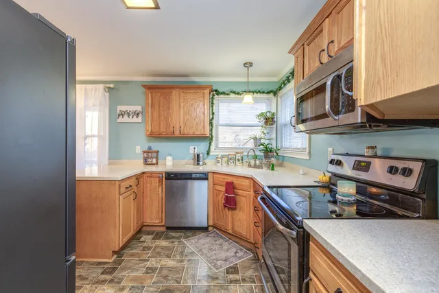 $449,900 | 7 Currier Road, Concord, NH 03301