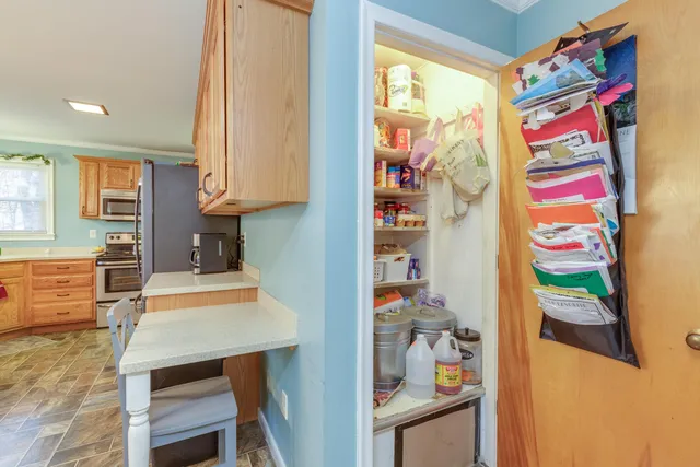 $449,900 | 7 Currier Road, Concord, NH 03301