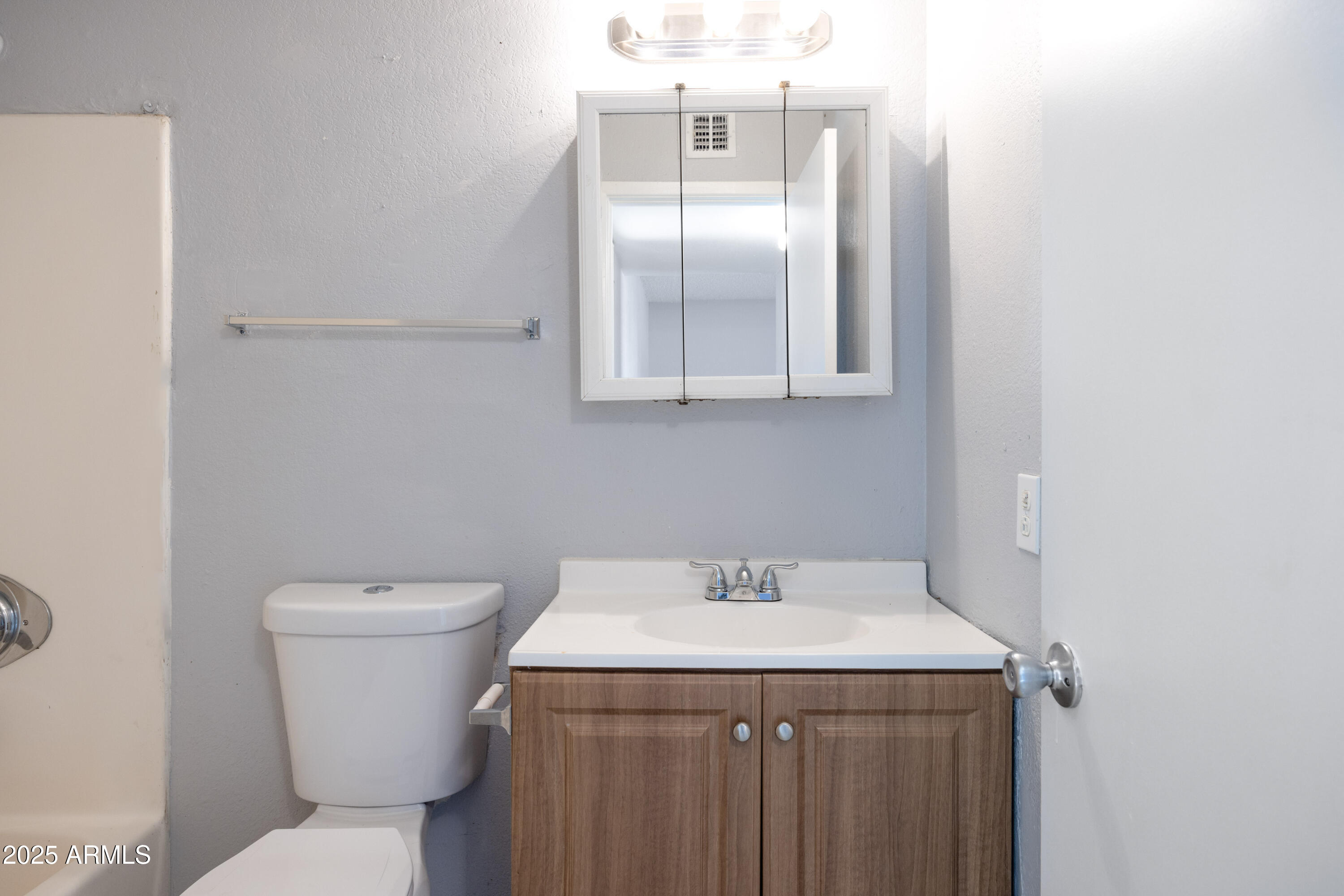 15605 North 29th Street, Unit 2 Phoenix, AZ 85032 - Photo 9 of 43 15605(8)