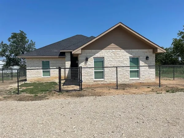 $426,000 | 18636 Doubletree Drive, Justin, TX 76247