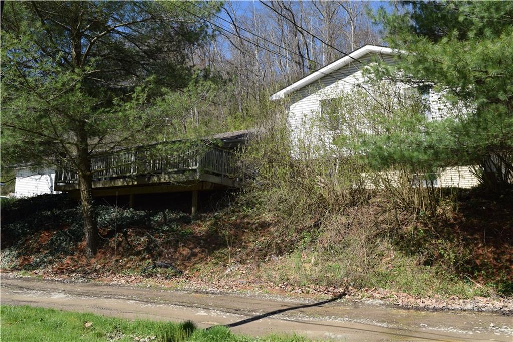 3540 Kee Road Trafford, PA 15085 - Photo 2 of 8 Gallery Image 2