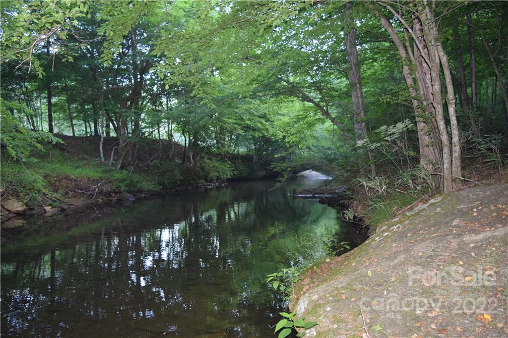 7024 Watershed Road Morganton, NC 28655 - Photo 3 of 19 Gallery Image 3