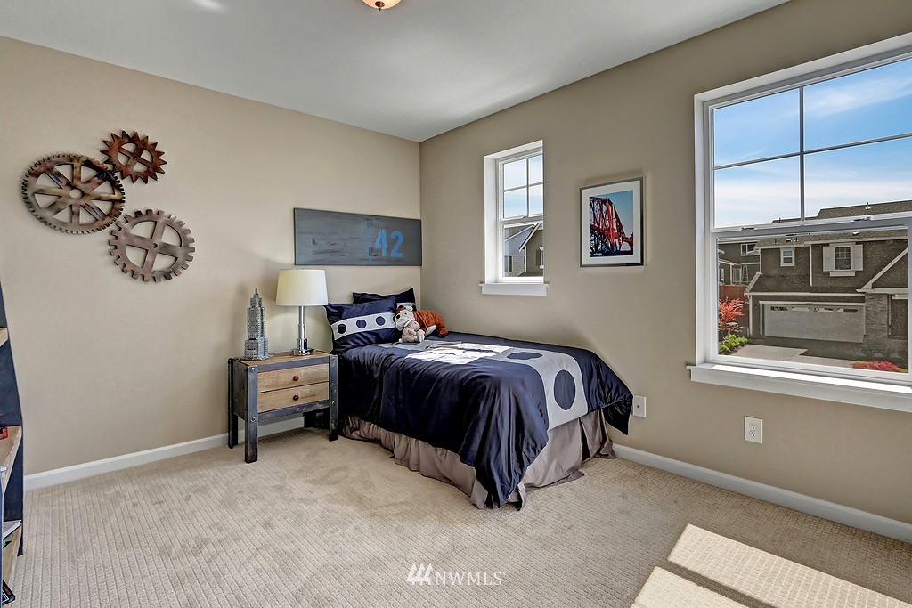 5506 Northeast 9th Street Renton, WA 98059 - Photo 14 of 18 Gallery Image 14