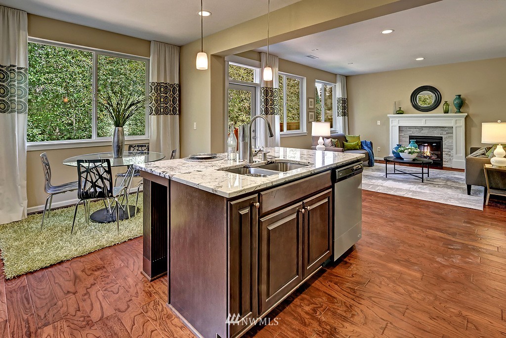 5506 Northeast 9th Street Renton, WA 98059 - Photo 9 of 18 Gallery Image 9