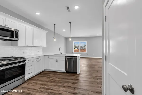 $3,250 | 33 Union Avenue, Unit 309, Manasquan, NJ 08736