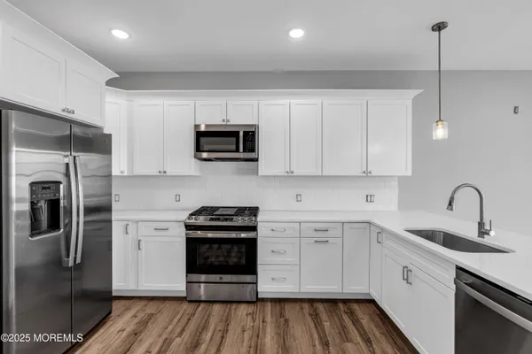 $3,250 | 33 Union Avenue, Unit 309, Manasquan, NJ 08736