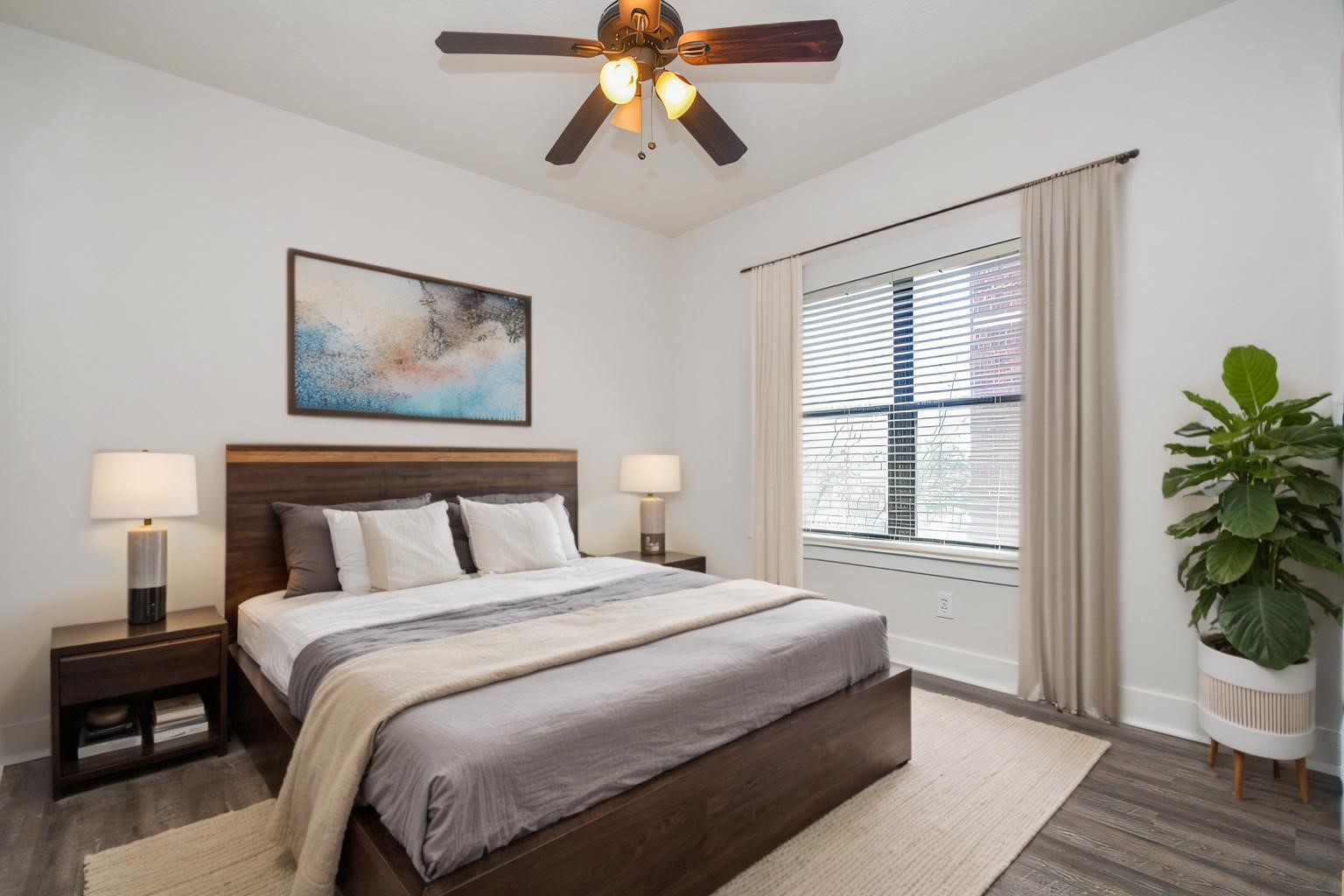 2422 Navigation Boulevard, Unit A Houston, TX 77003 - Photo 22 of 32 a bedroom with bed and window