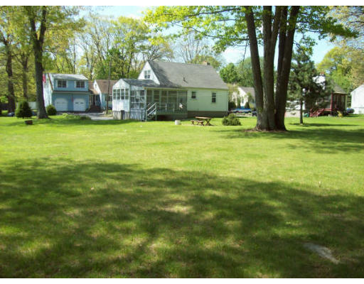 49 Manor Road Shrewsbury, MA 01545 - Photo 5 of 10 Gallery Image 5