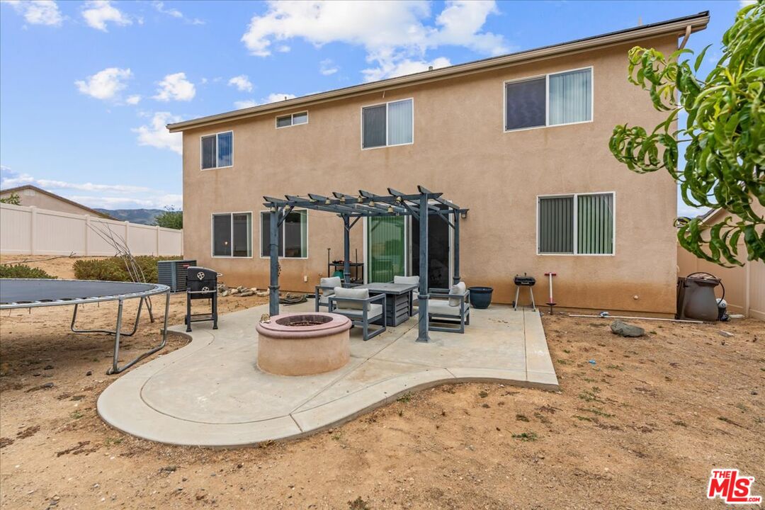 361 Canyon Ridge Calimesa, CA 92320 - Photo 32 of 40
