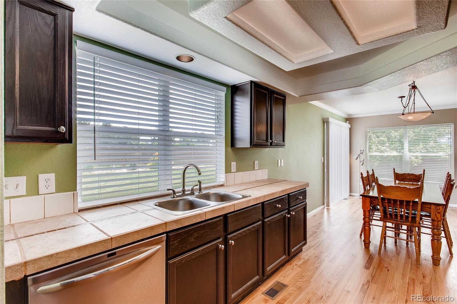 1505 Spring Water Way Highlands Ranch, CO 80129 - Photo 11 of 35