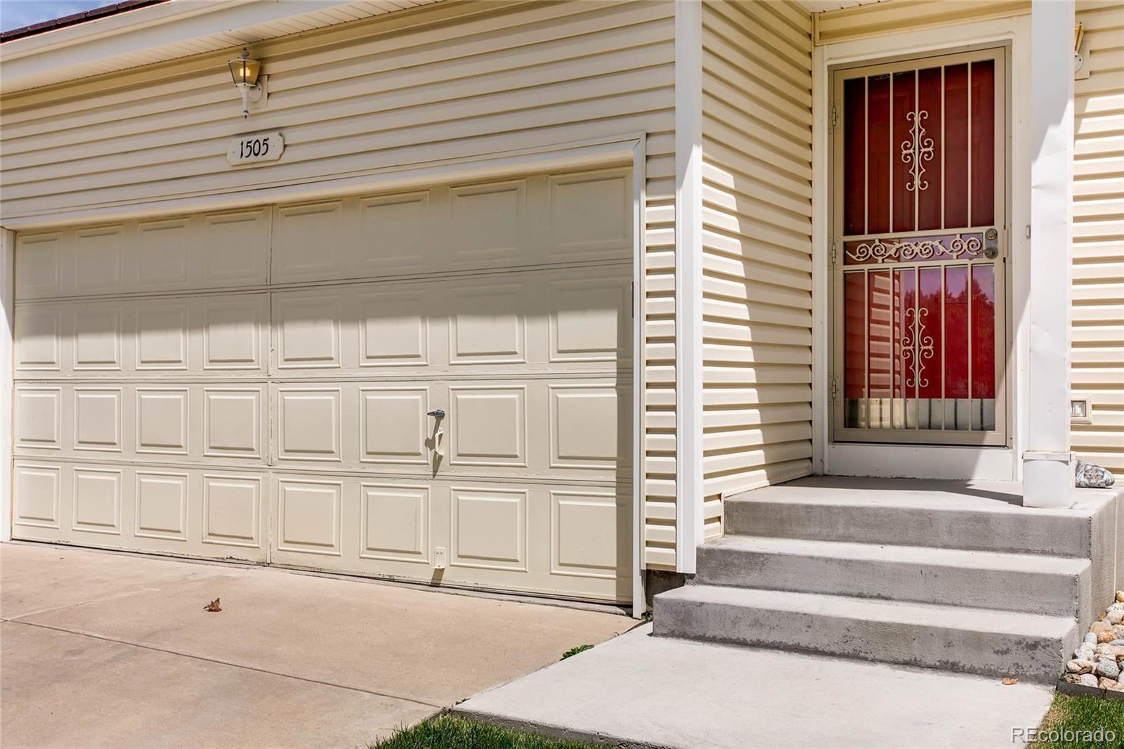 1505 Spring Water Way Highlands Ranch, CO 80129 - Photo 3 of 35