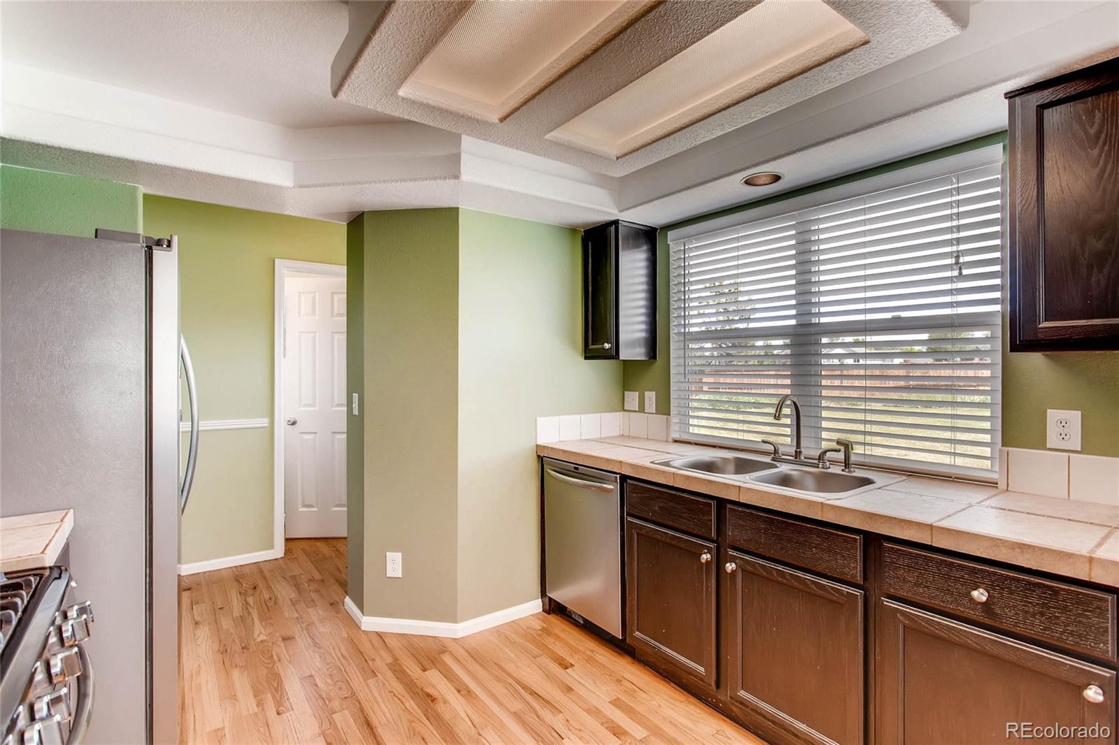 1505 Spring Water Way Highlands Ranch, CO 80129 - Photo 10 of 35