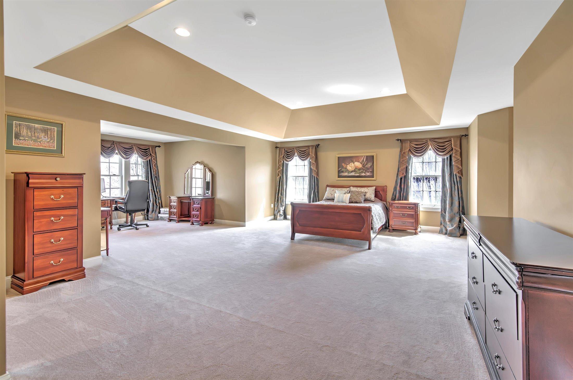 55 Rutledge Road Marlboro, NJ 07746 - Photo 27 of 51 27-MASTER BEDROOM