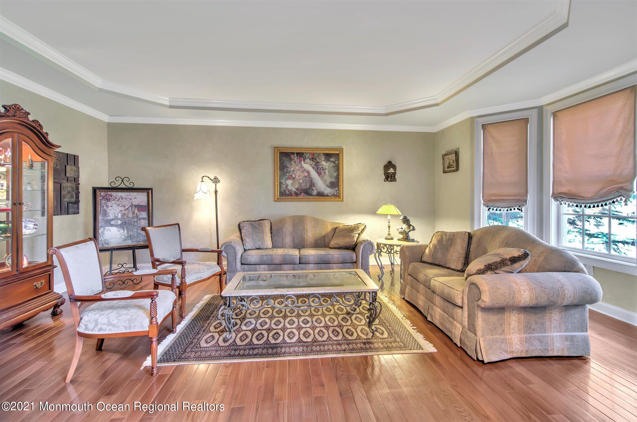 55 Rutledge Road Marlboro, NJ 07746 - Photo 4 of 51 04-LIVING ROOM