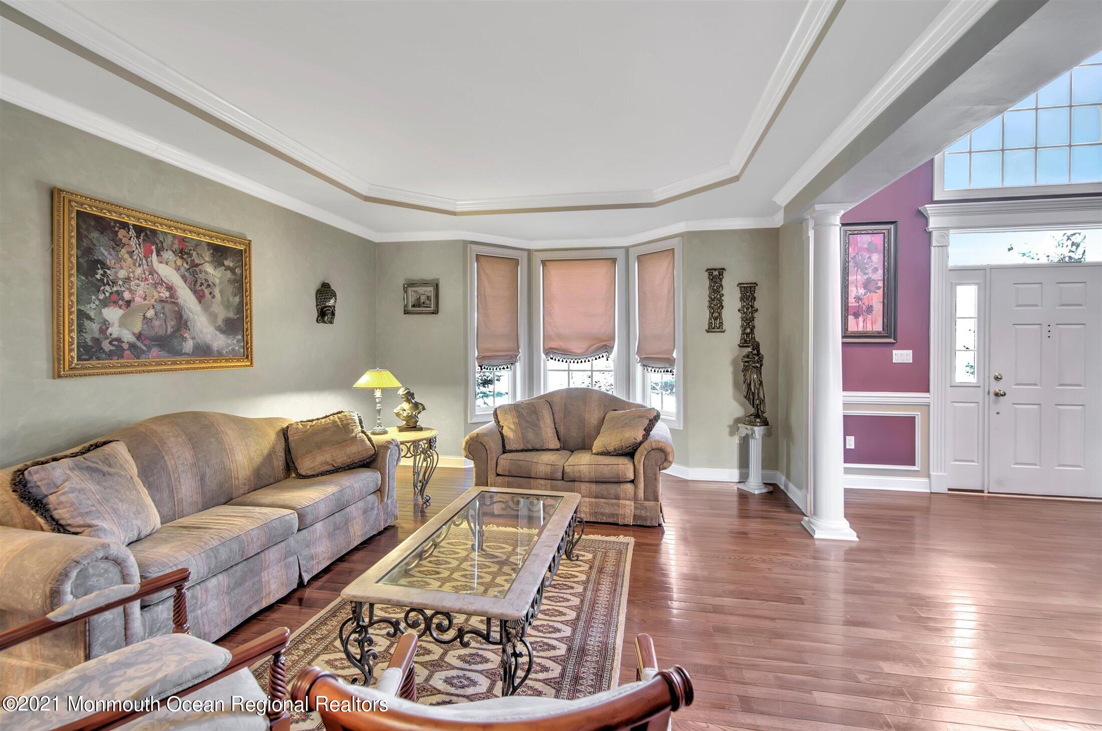 55 Rutledge Road Marlboro, NJ 07746 - Photo 5 of 51 05-LIVING ROOM