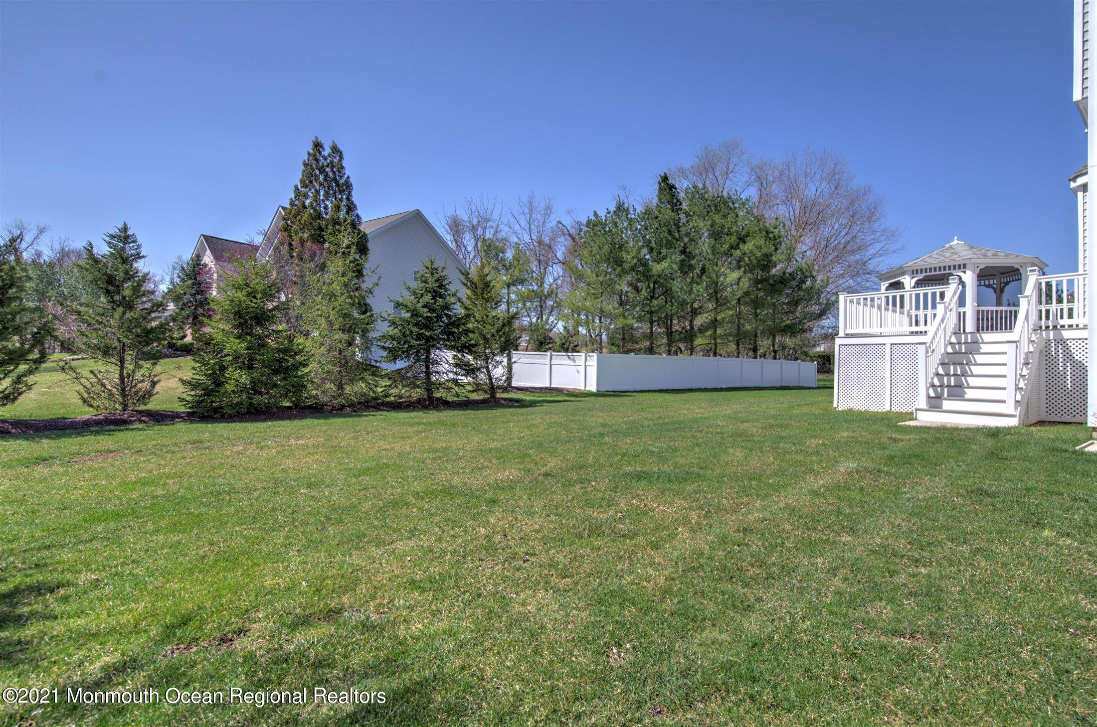 55 Rutledge Road Marlboro, NJ 07746 - Photo 48 of 51 48-BACK YARD