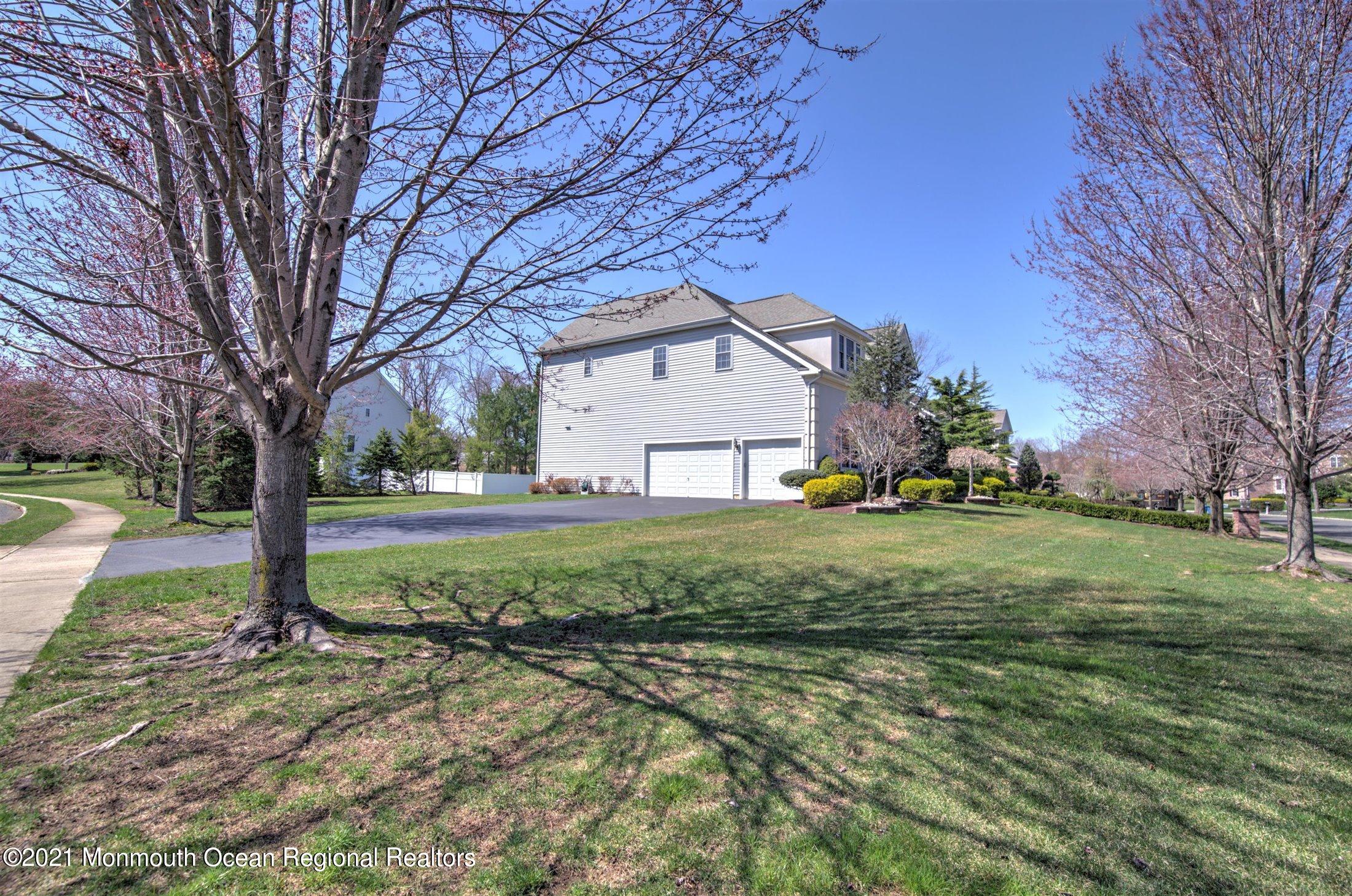 55 Rutledge Road Marlboro, NJ 07746 - Photo 50 of 51 50-BACK YARD