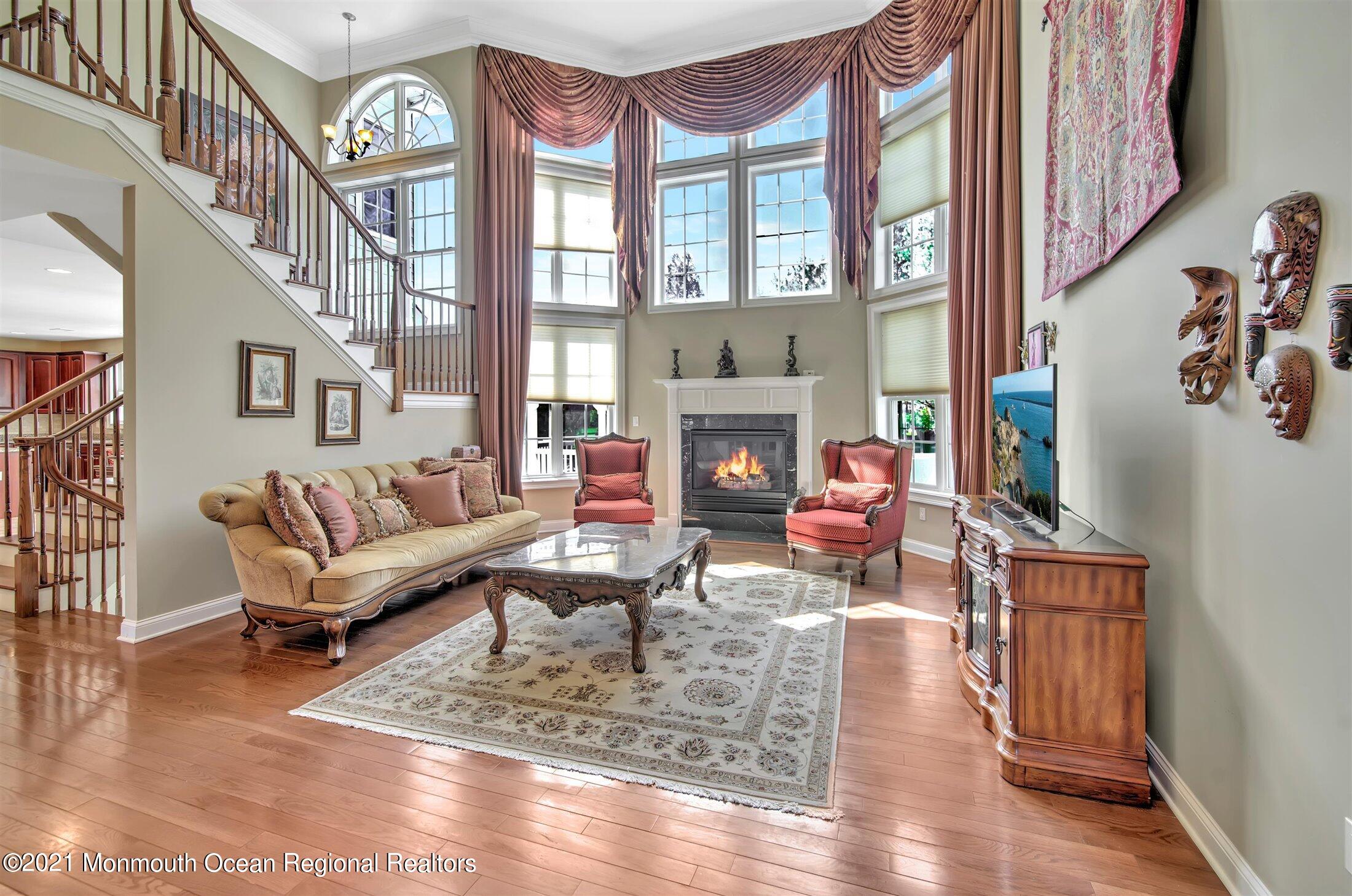 55 Rutledge Road Marlboro, NJ 07746 - Photo 6 of 51 06-FAMILY ROOM