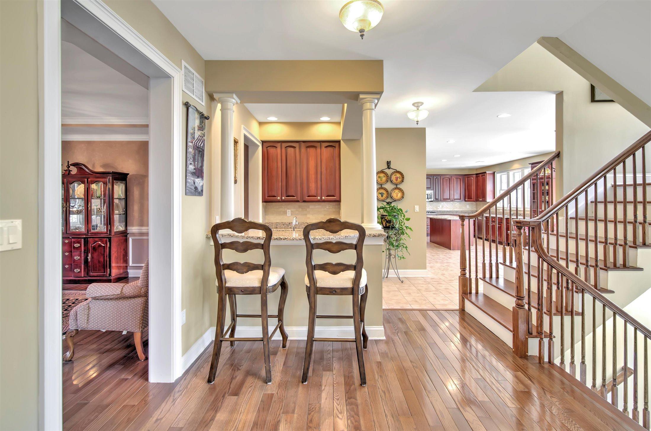 55 Rutledge Road Marlboro, NJ 07746 - Photo 10 of 51 10-BUTLER PANTRY_WET BAR