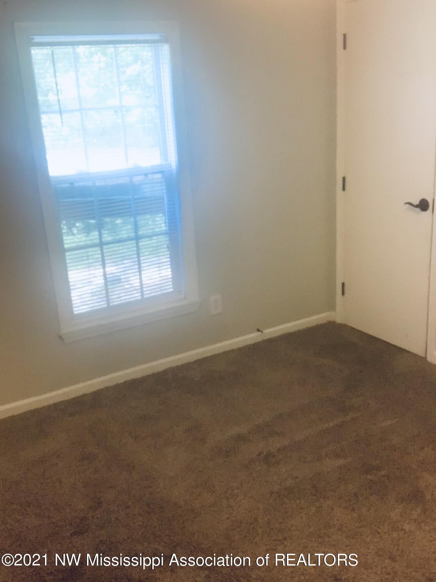 4886 Williams Road Hernando, MS 38632 - Photo 15 of 20 Guest Bedroom