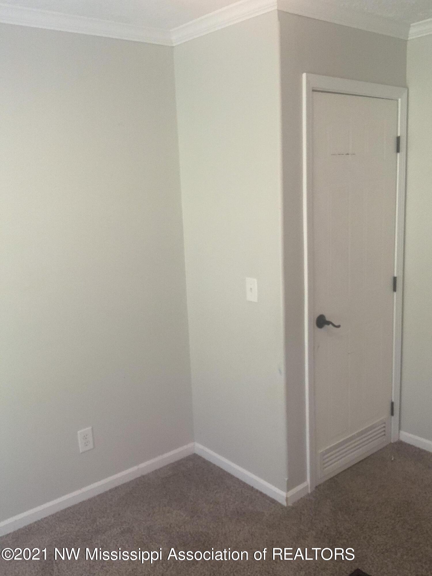 4886 Williams Road Hernando, MS 38632 - Photo 17 of 20 Guest Bedroom 3