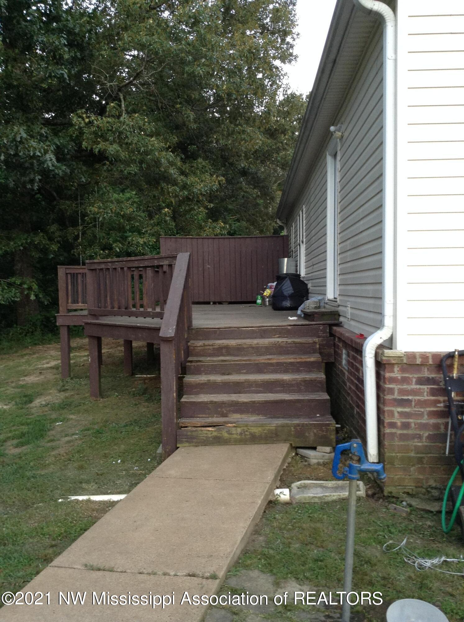 4886 Williams Road Hernando, MS 38632 - Photo 9 of 20 Back Porch