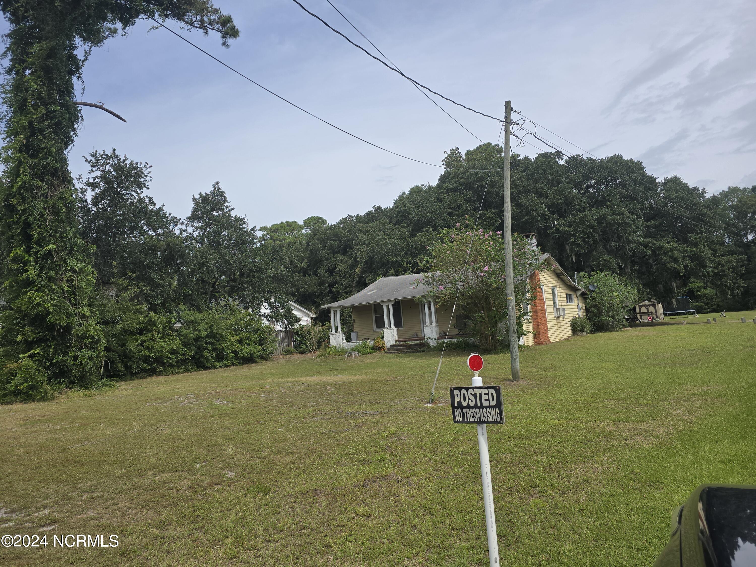 633 Piner Road Wilmington, NC 28409 - Photo 8 of 20 20240912_115516