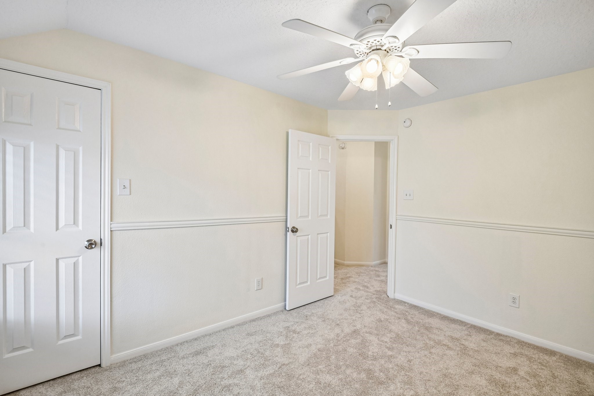 14010 Hazel Ridge Court Houston, TX 77062 - Photo 35 of 42 Gallery Image 35