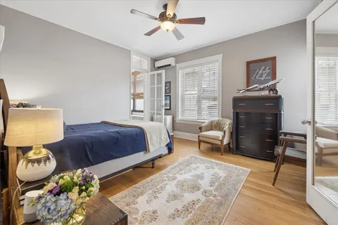 $650,000 | 445 West Fullerton Parkway, Unit 2E, Chicago, IL 60614