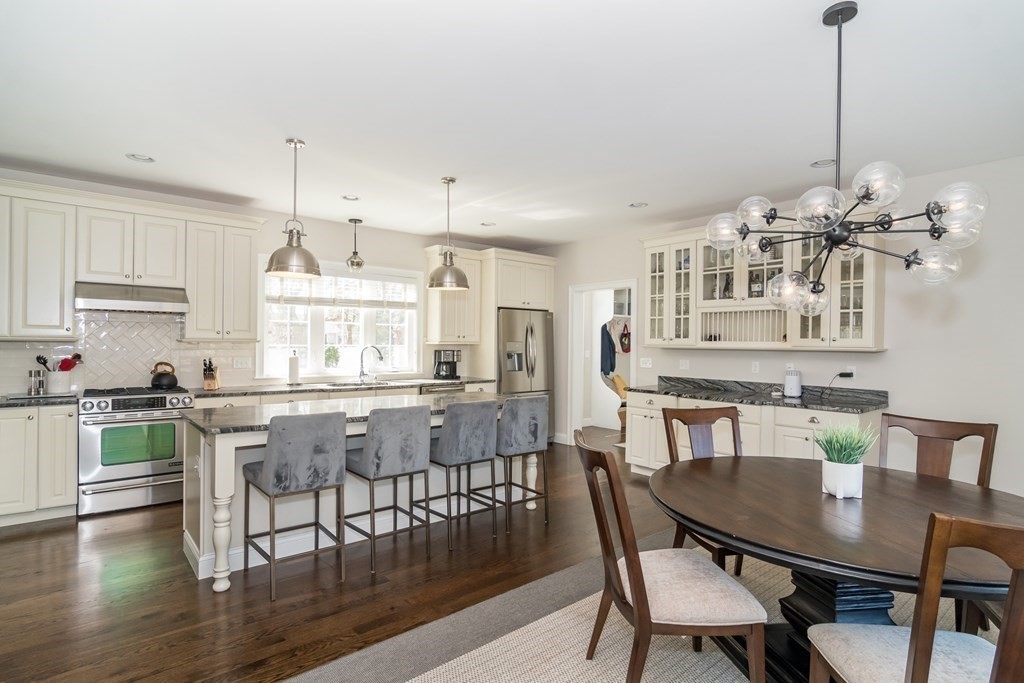 6 Hickory Road Natick, MA 01760 - Photo 3 of 24