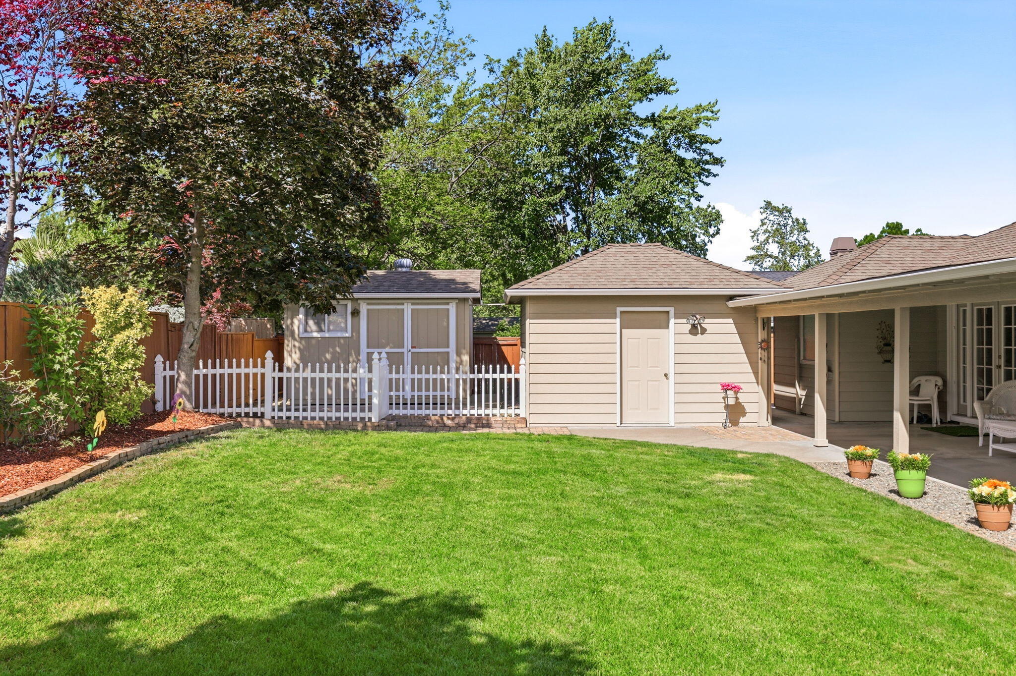 3396 Alameda Street Medford, OR 97504 - Photo 34 of 44 34