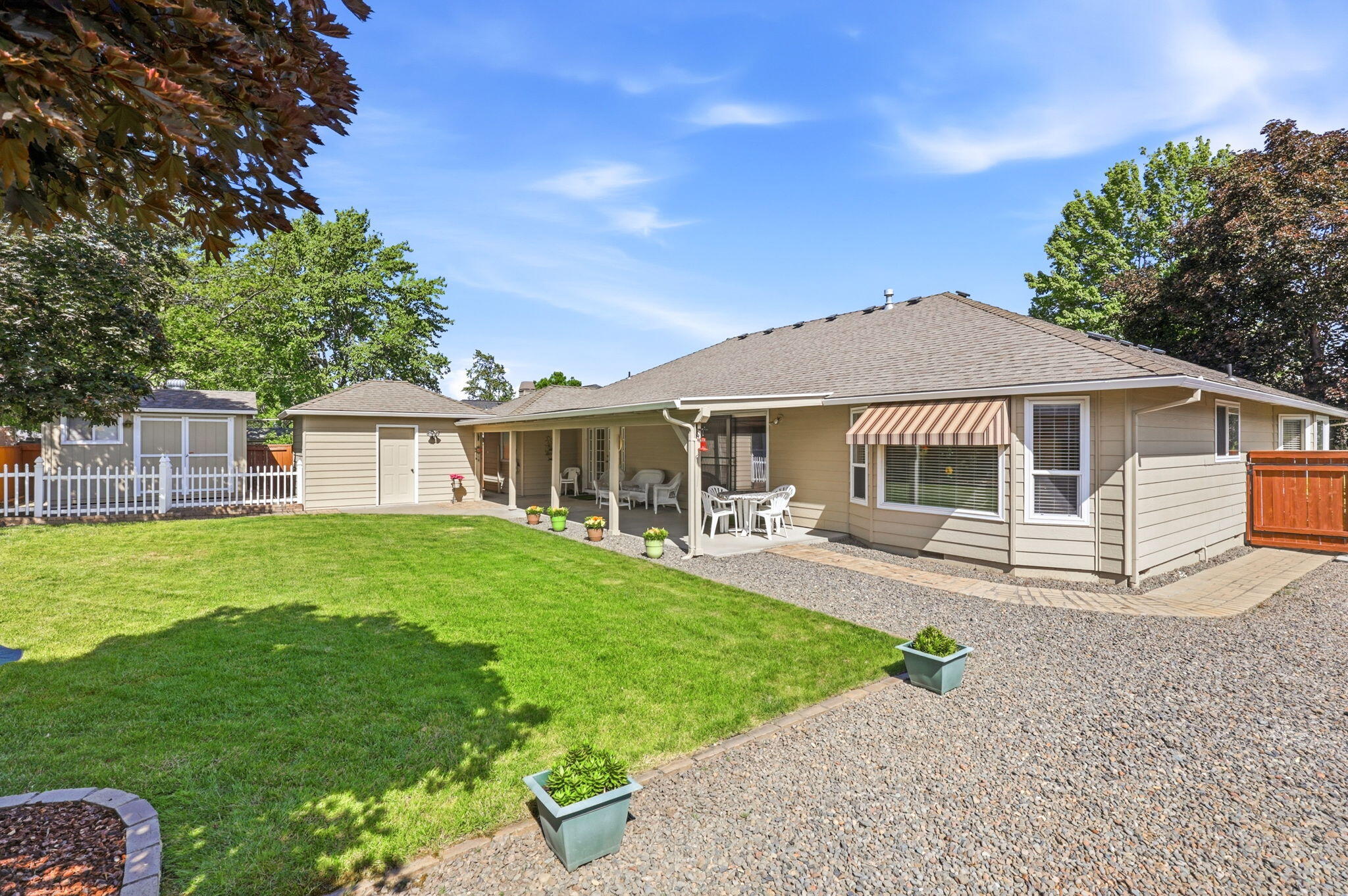 3396 Alameda Street Medford, OR 97504 - Photo 35 of 44 35