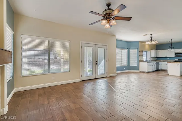 $2,400 | 1129 Galangate Avenue, Henderson, NV 89015