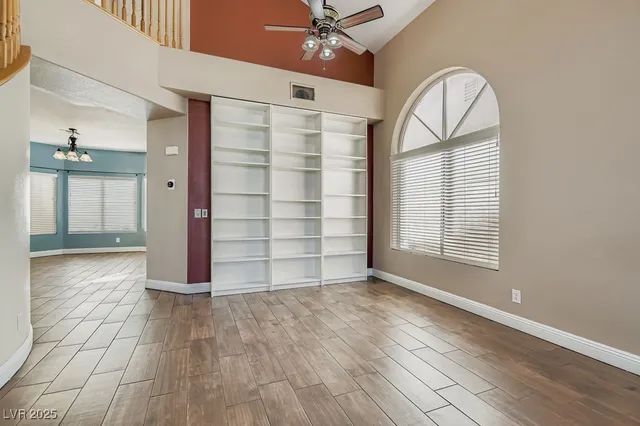 $2,400 | 1129 Galangate Avenue, Henderson, NV 89015