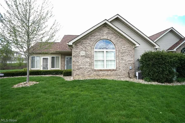 $244,900 | 695 East Western Reserve Road, Unit 702, Youngstown, OH 44514