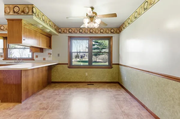 $370,000 | 14 Knollwood Place, Joliet, IL 60433