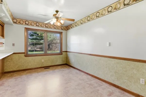 $370,000 | 14 Knollwood Place, Joliet, IL 60433
