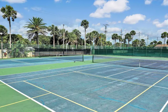 a view of a tennis court