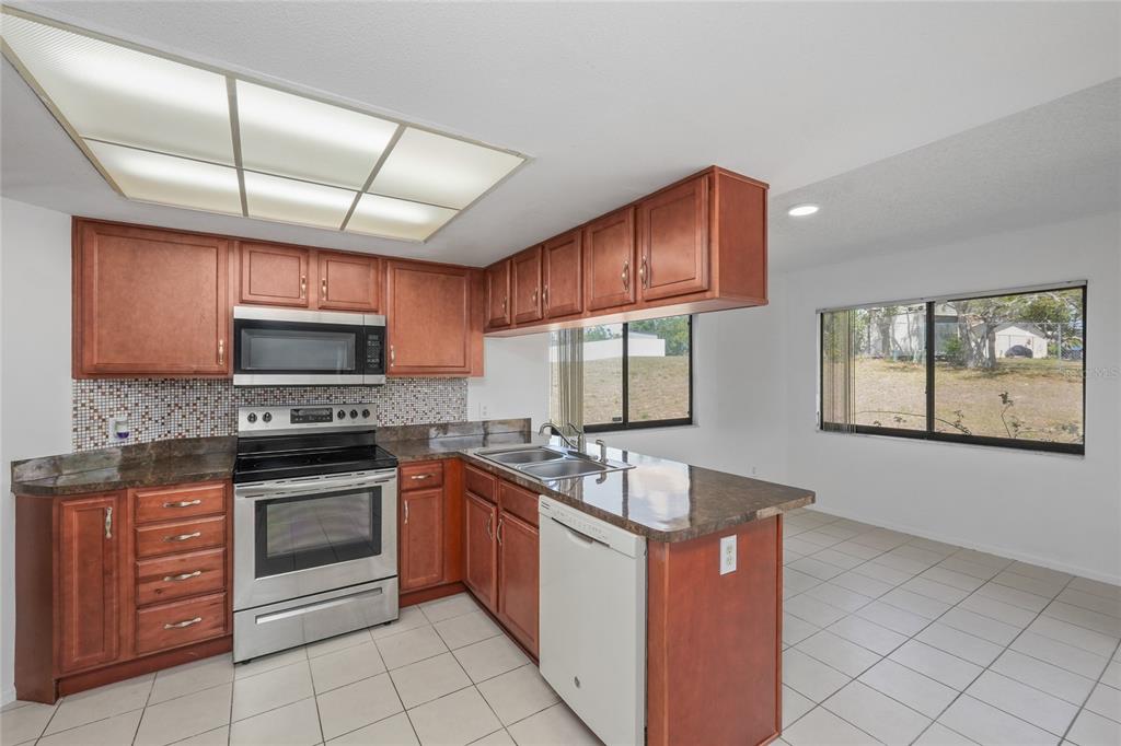 13143 Lawrence Street Spring Hill, FL 34609 - Photo 13 of 35