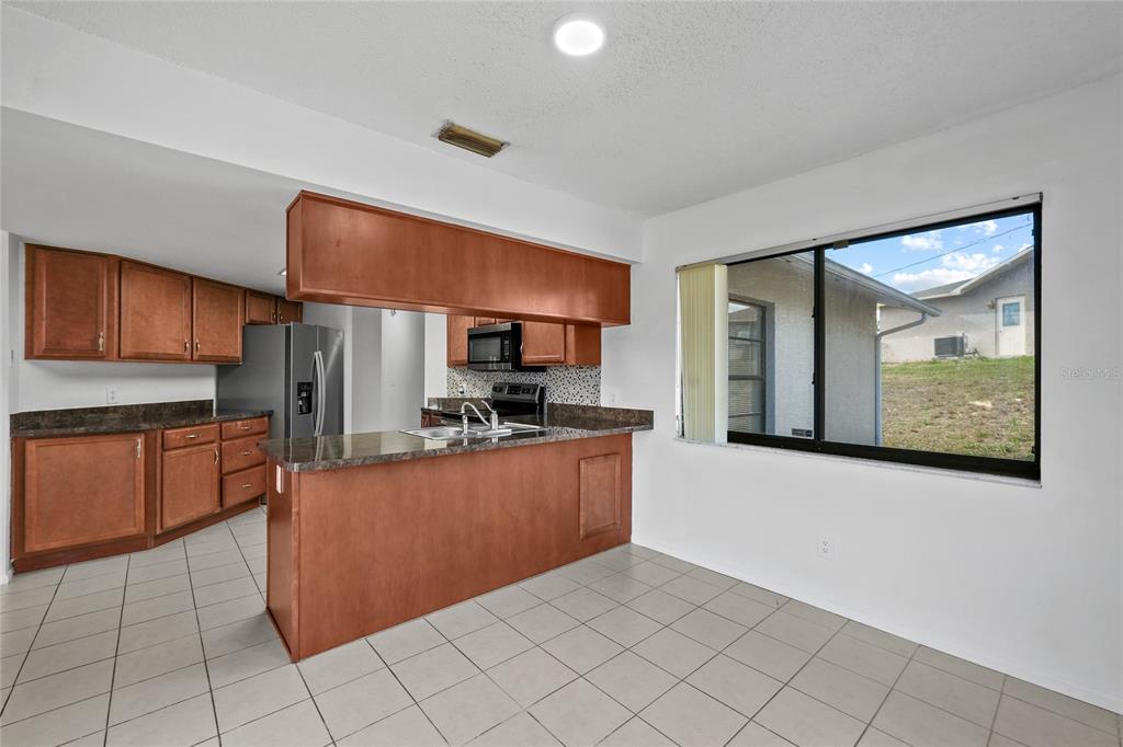 13143 Lawrence Street Spring Hill, FL 34609 - Photo 18 of 35
