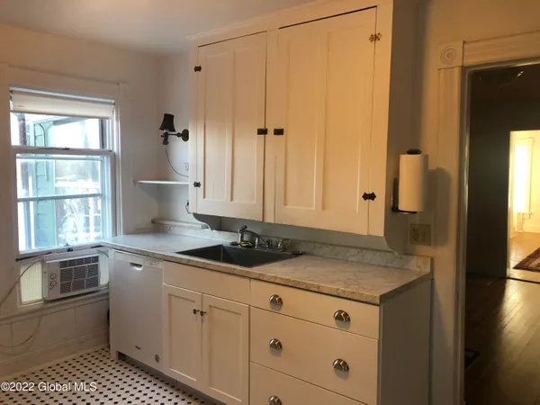 $1,300 | 140 Broad Street, Unit 2, Schuylerville, NY 12871