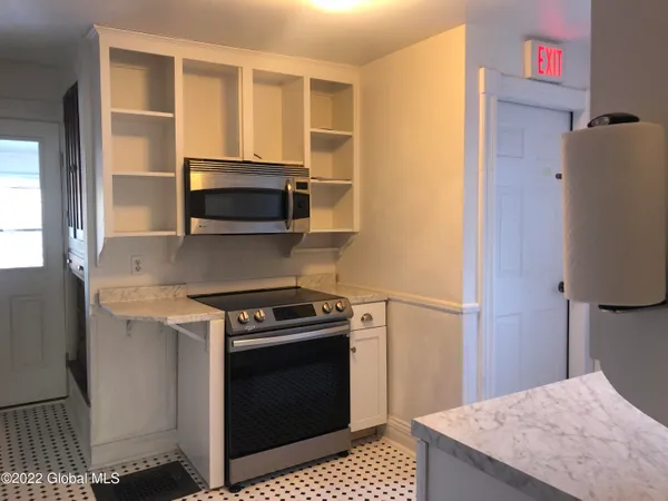 $1,300 | 140 Broad Street, Unit 2, Schuylerville, NY 12871
